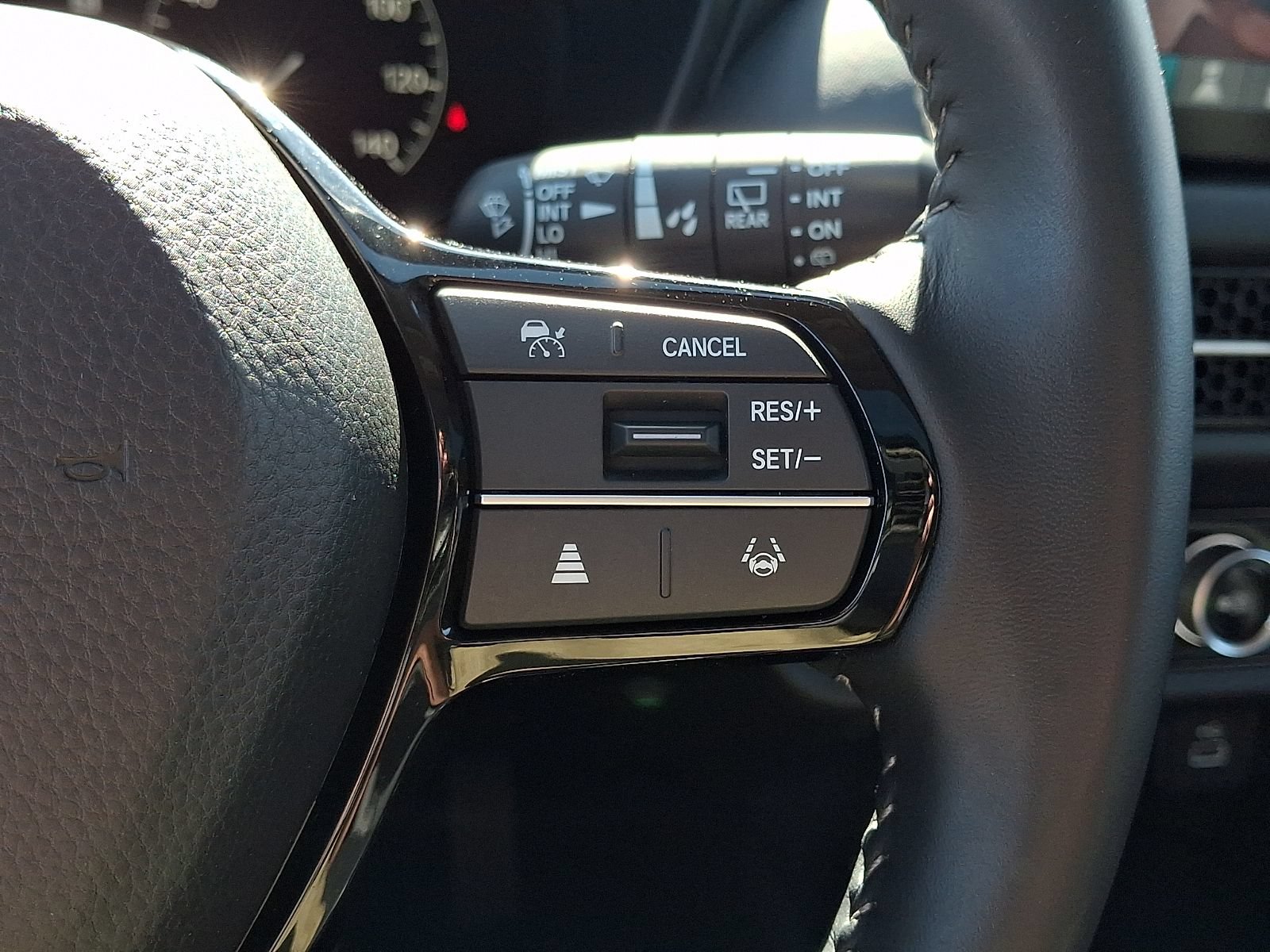 Used 2025 Honda HR-V EX-L image 24