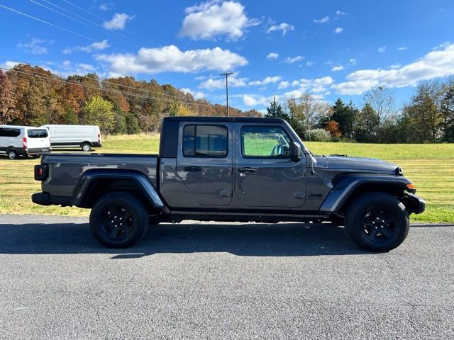 Used 2022 Jeep Gladiator Sport AWD/4WD image 3
