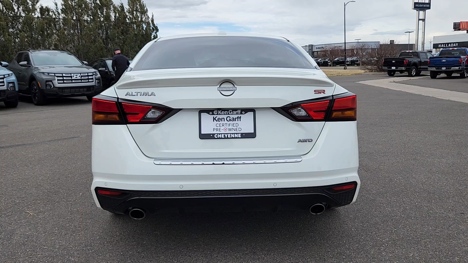 Used 2023 Nissan Altima 2.5 SR w/ SR Premium Package image 22