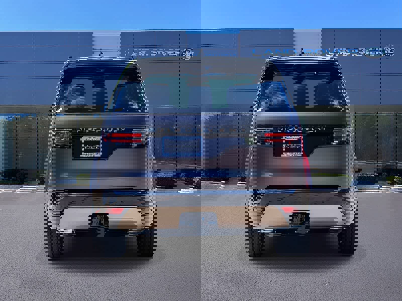 New 2026 Land Rover Discovery Limited Edition AWD/4WD image 5