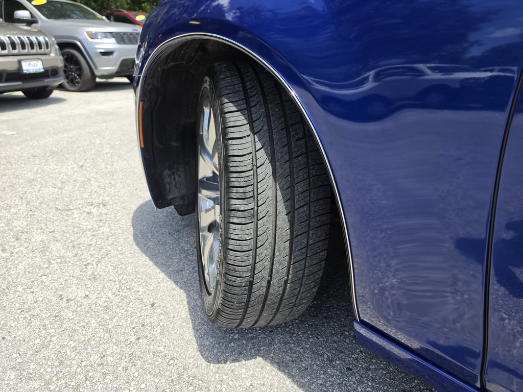 Certified 2019 Chrysler 300 Touring w/ Chrome Appearance Package RWD image 31