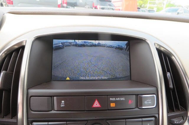 Used 2014 Buick Verano FWD image 20