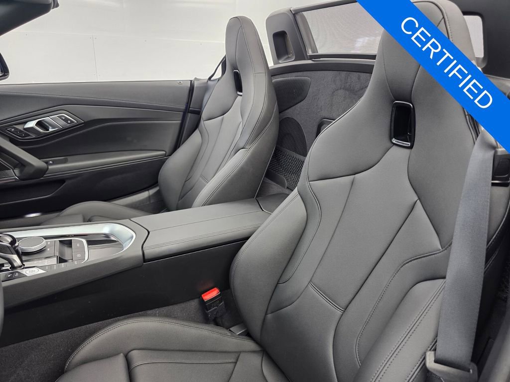 Used 2023 BMW Z4 sDrive30i w/ Driving Assistance Package image 12