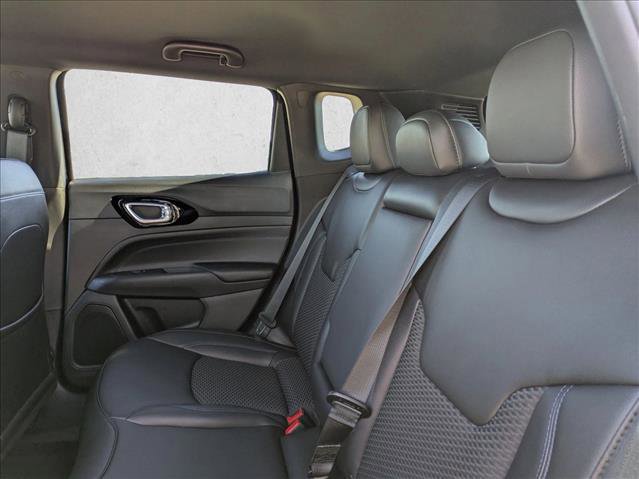 New 2026 Jeep Compass Latitude image 13