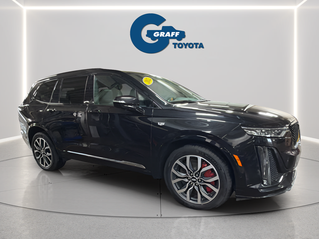Used 2022 Cadillac XT6 Sport w/ Platinum Package AWD/4WD image 4