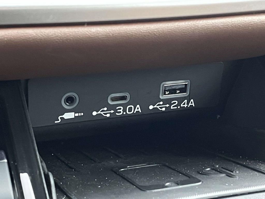 Used 2025 Subaru Outback Touring XT image 19