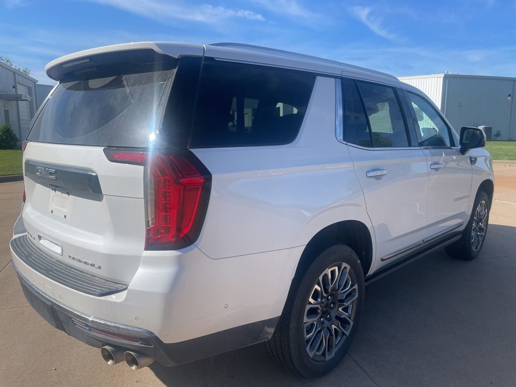 Used 2024 GMC Yukon Denali Ultimate AWD/4WD image 5
