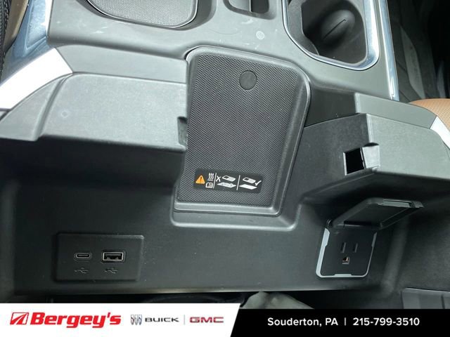 Certified 2024 Chevrolet Silverado 1500 High Country w/ Technology Package image 44