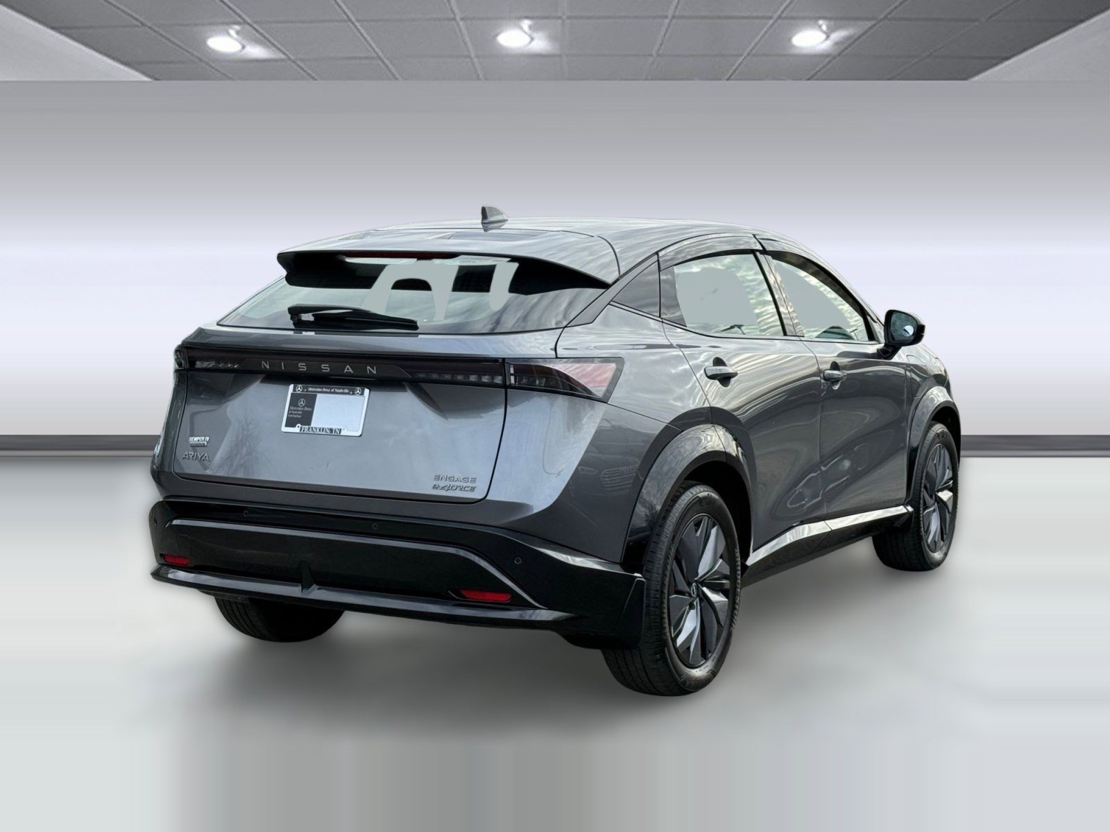 Used 2023 Nissan Ariya AWD image 8