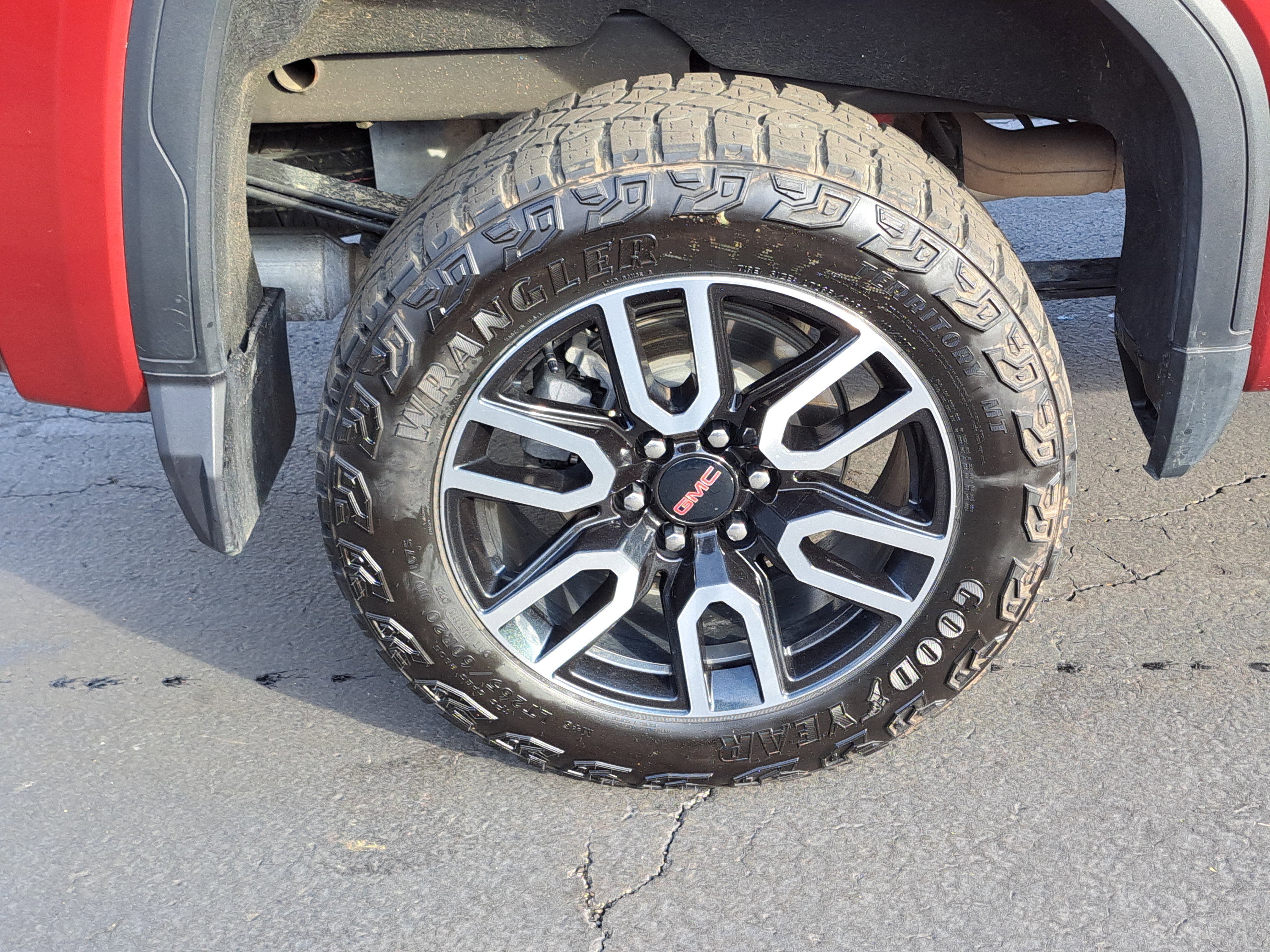 Certified 2023 GMC Sierra 1500 AT4 w/ Technology Package image 5