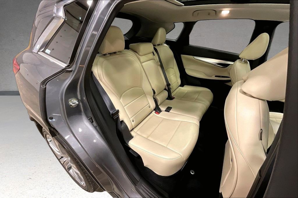 Used 2022 INFINITI QX50 Sensory w/ Cargo Package AWD/4WD image 24