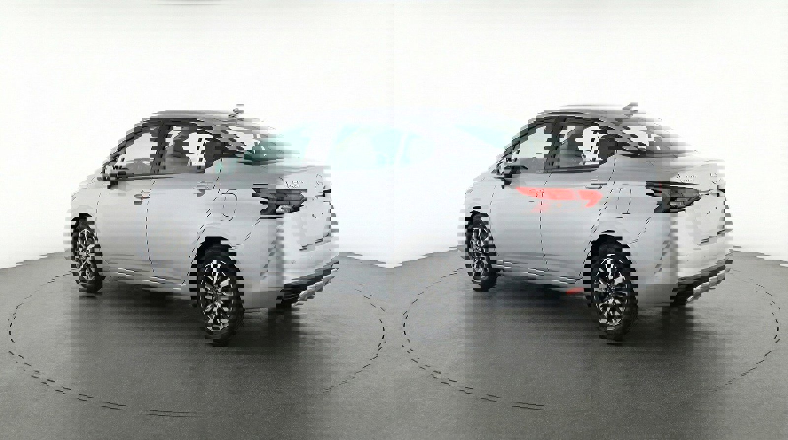 Used 2025 Nissan Versa SV image 5