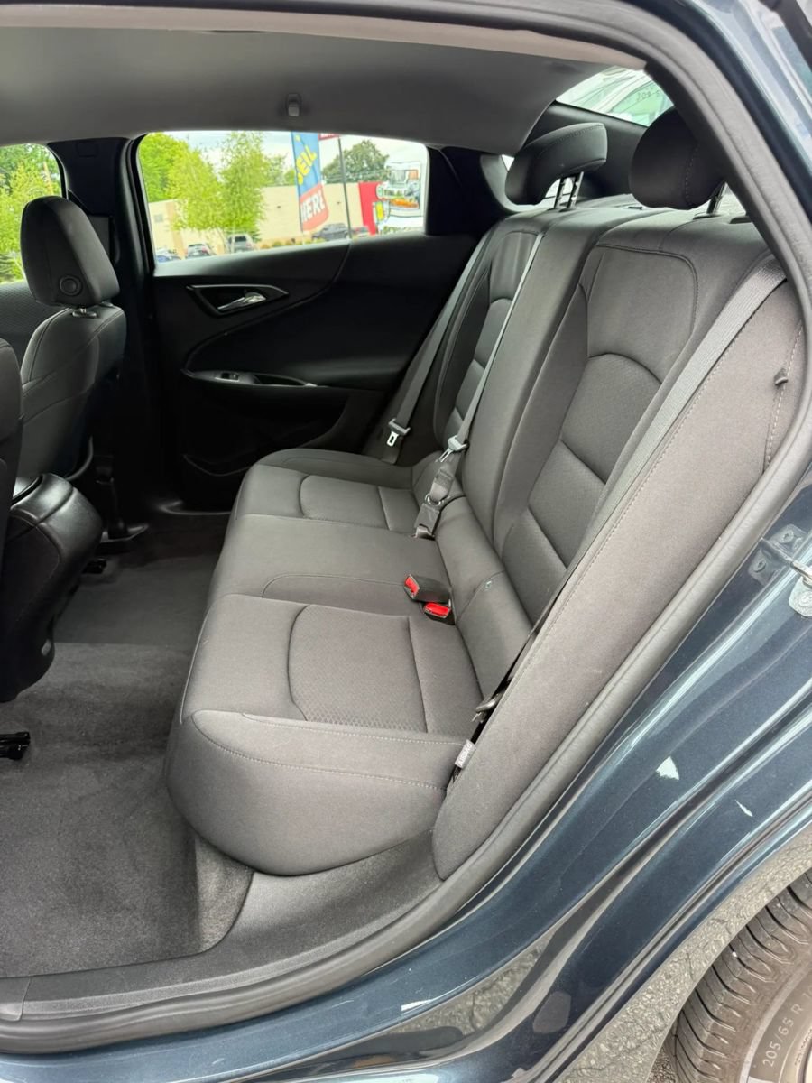Used 2020 Chevrolet Malibu LS FWD image 12
