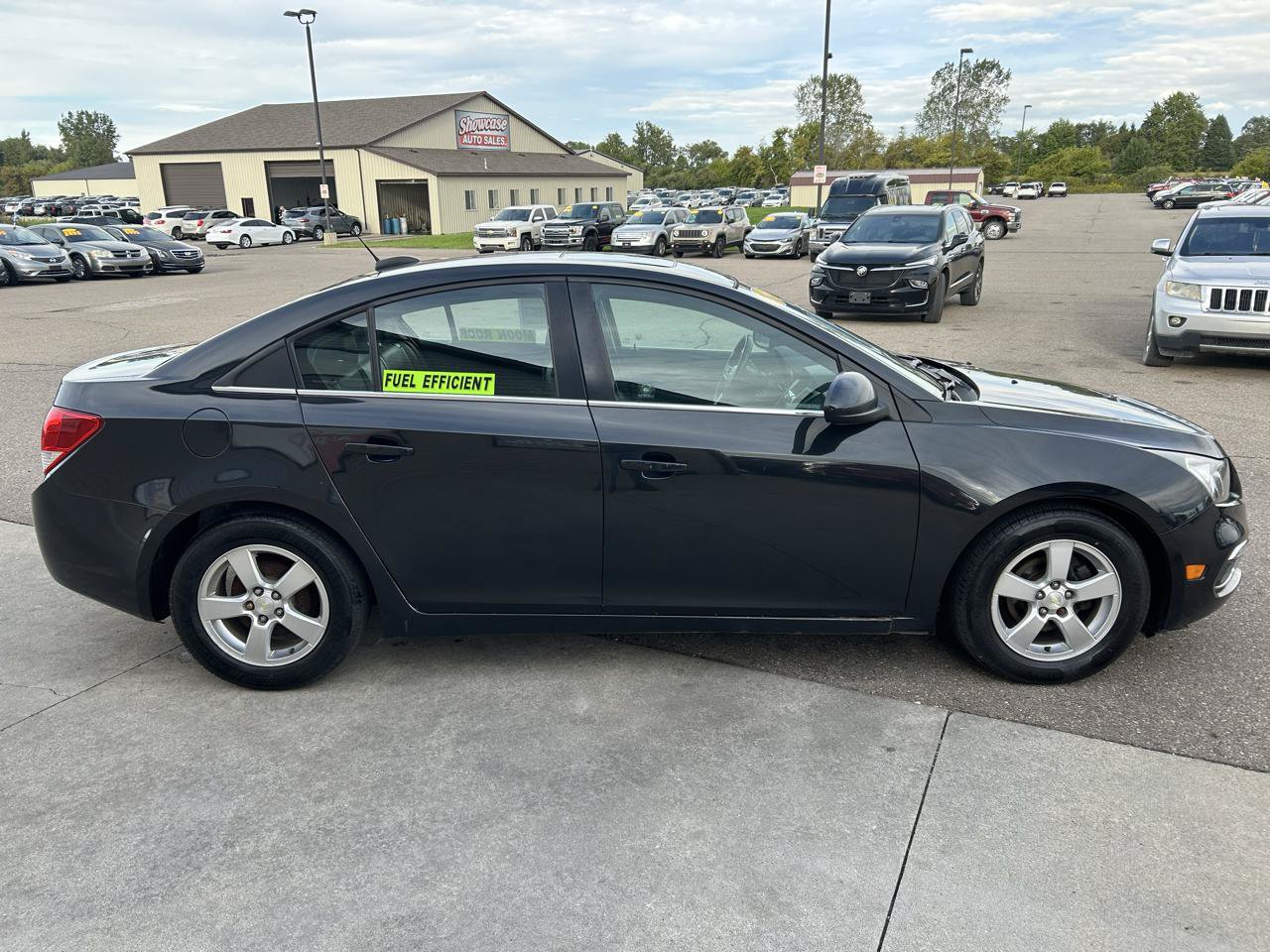 Used 2015 Chevrolet Cruze LT FWD image 4