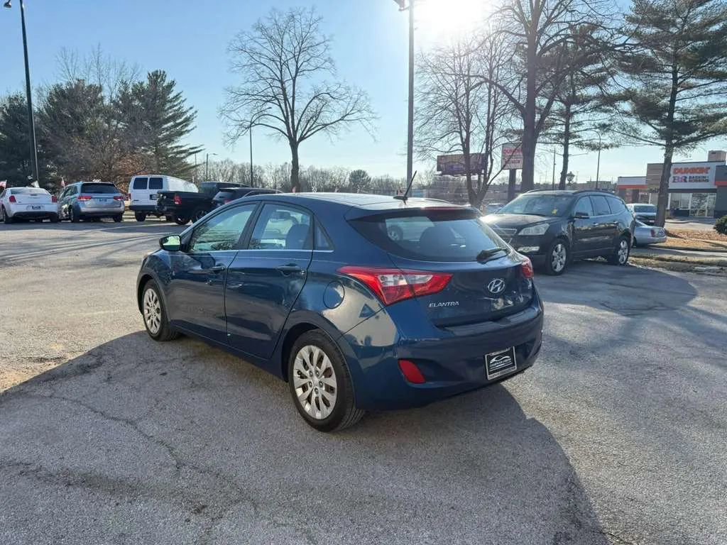 Used 2016 Hyundai Elantra GT image 5
