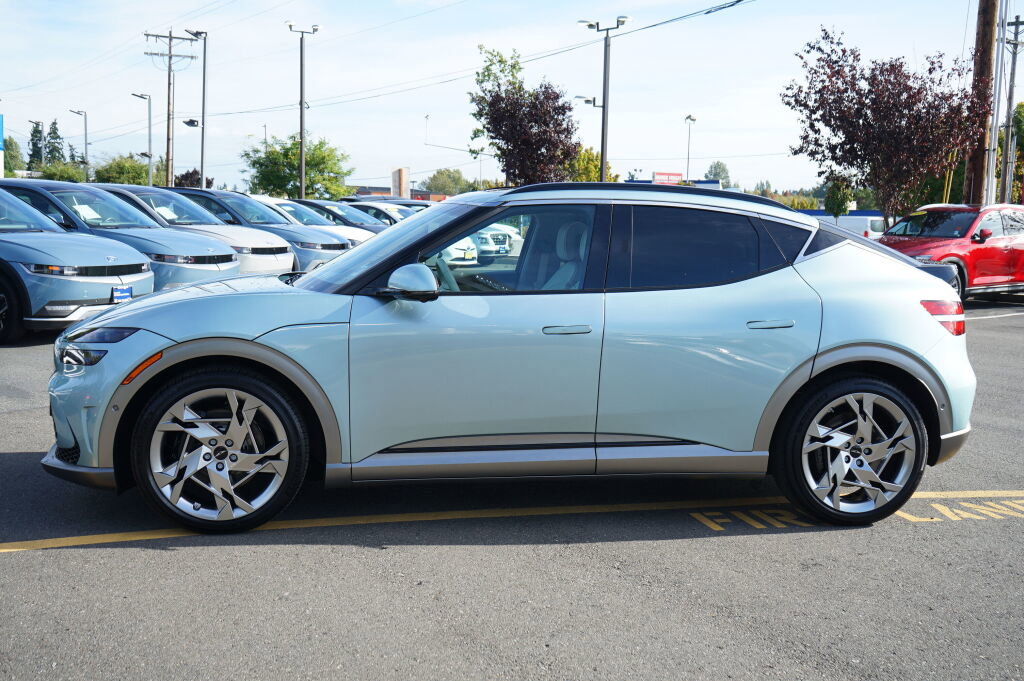 Used 2024 Genesis GV60 Performance image 8