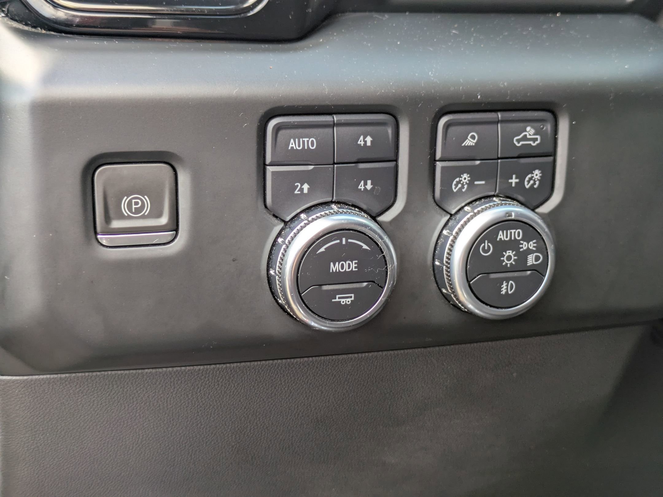 Used 2023 GMC Sierra 1500 AT4 w/ AT4 Premium Package AWD/4WD image 16