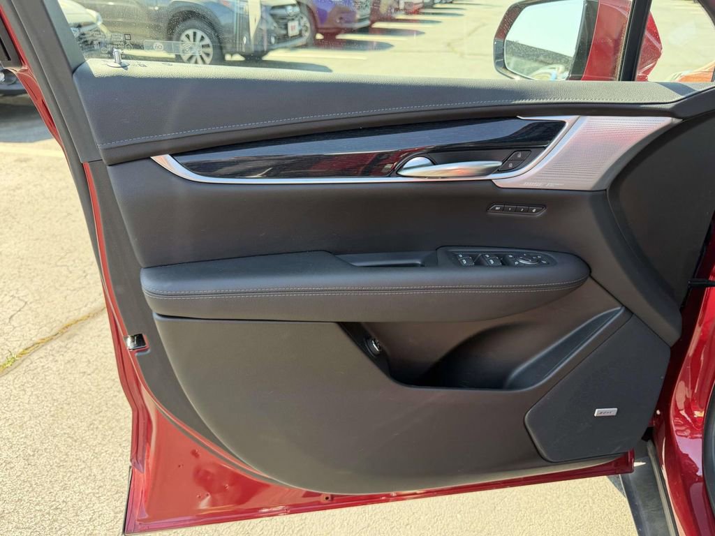 Certified 2024 Cadillac XT5 Premium Luxury w/ Technology Package AWD/4WD image 16