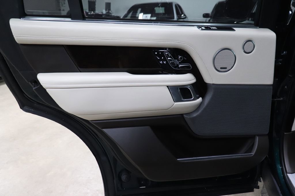 Used 2019 Land Rover Range Rover Long Wheelbase Autobiography image 14