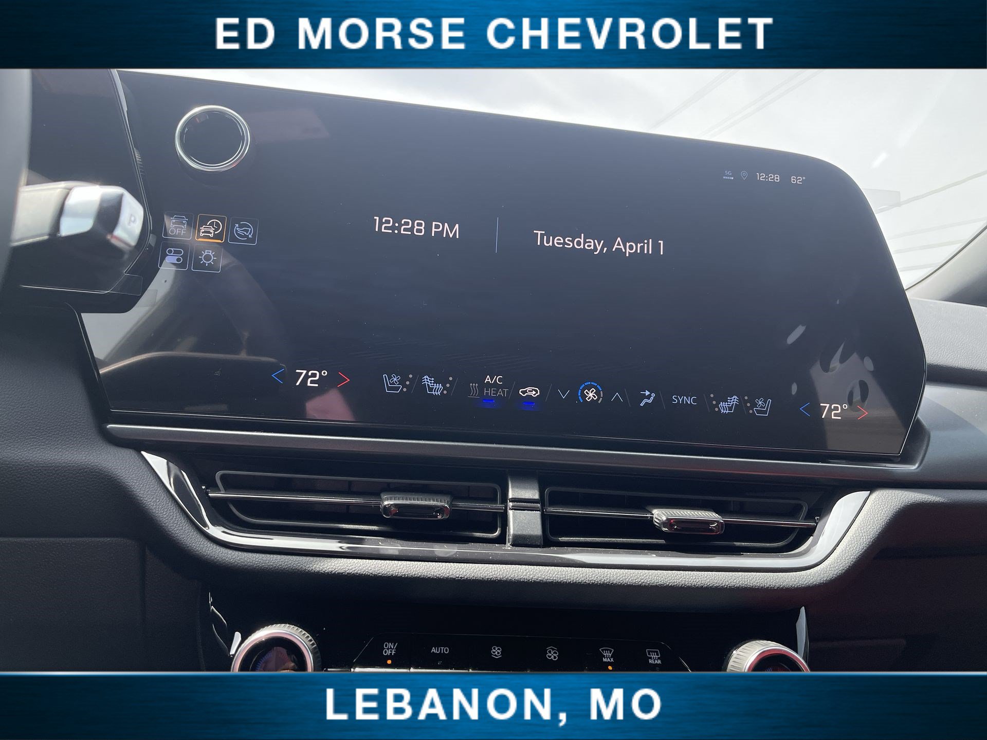 New 2025 Chevrolet Equinox EV RS w/ Convenience Package II FWD image 13