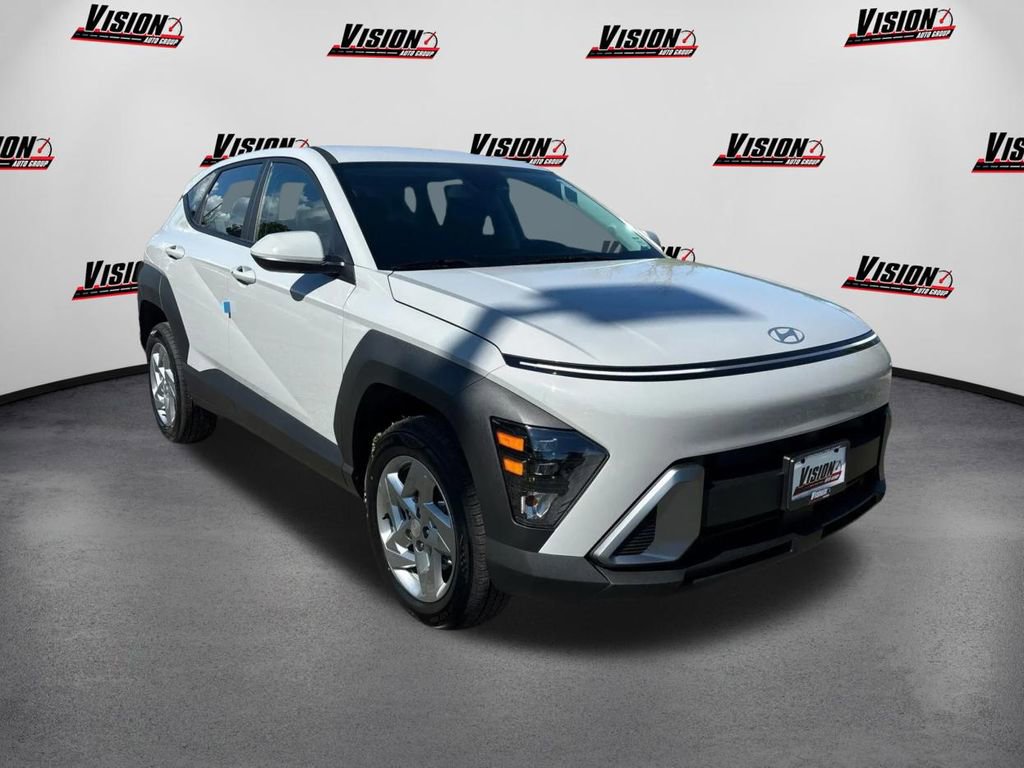 Certified 2026 Hyundai Kona SE image 3