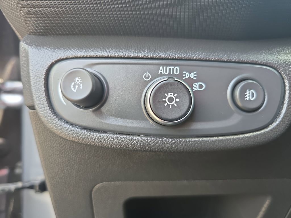 Used 2022 Chevrolet TrailBlazer LT FWD image 25