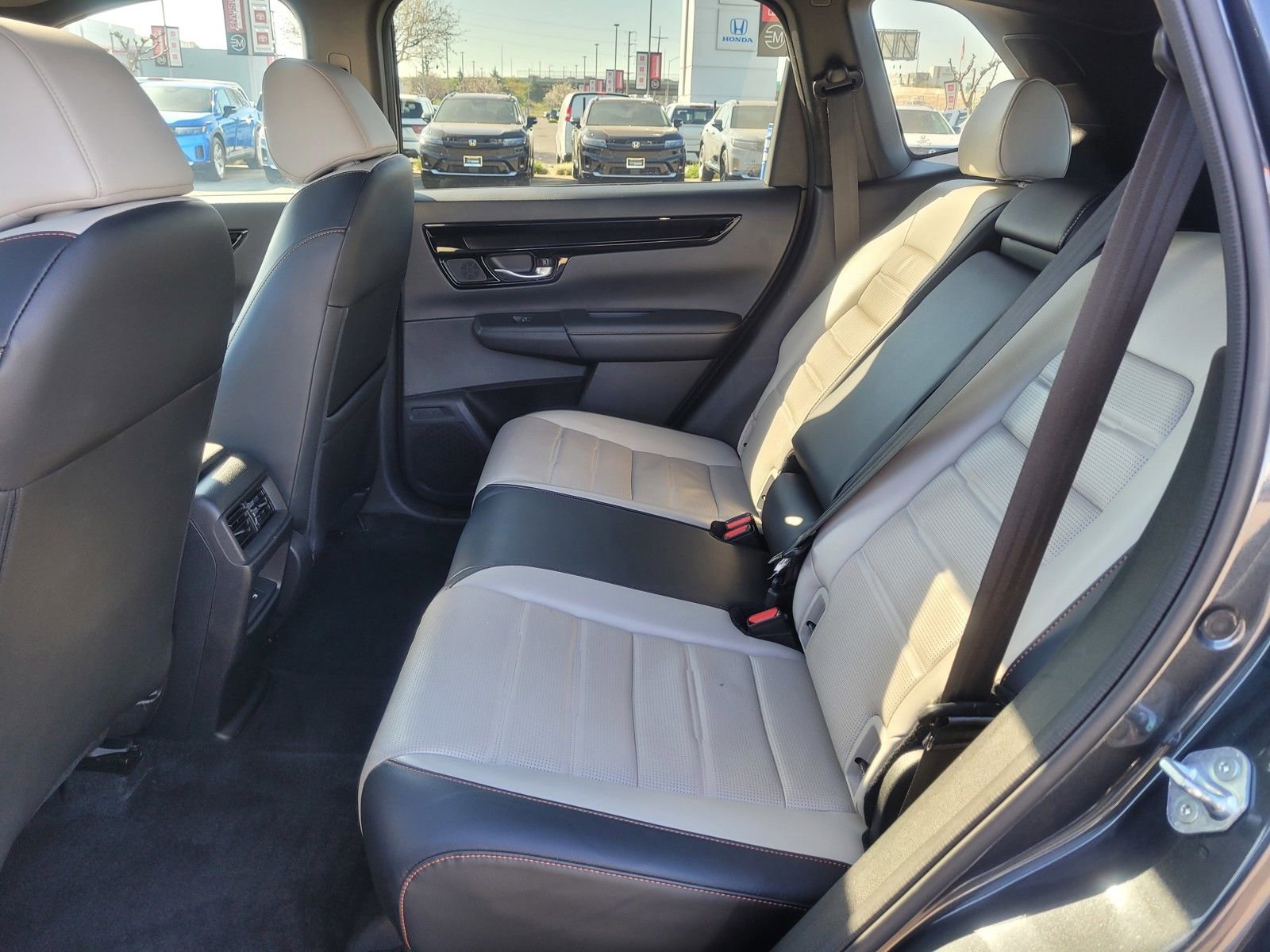 Used 2024 Honda CR-V Sport Touring image 15