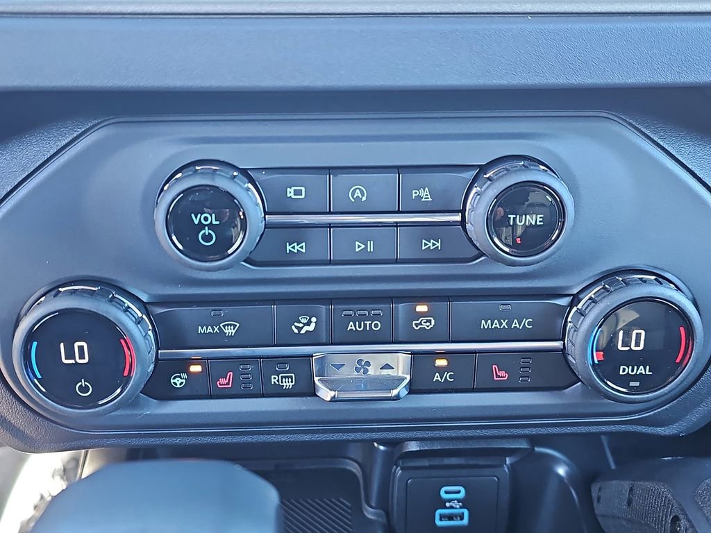 New 2025 Ford Bronco Outer Banks w/ Sasquatch Package image 20