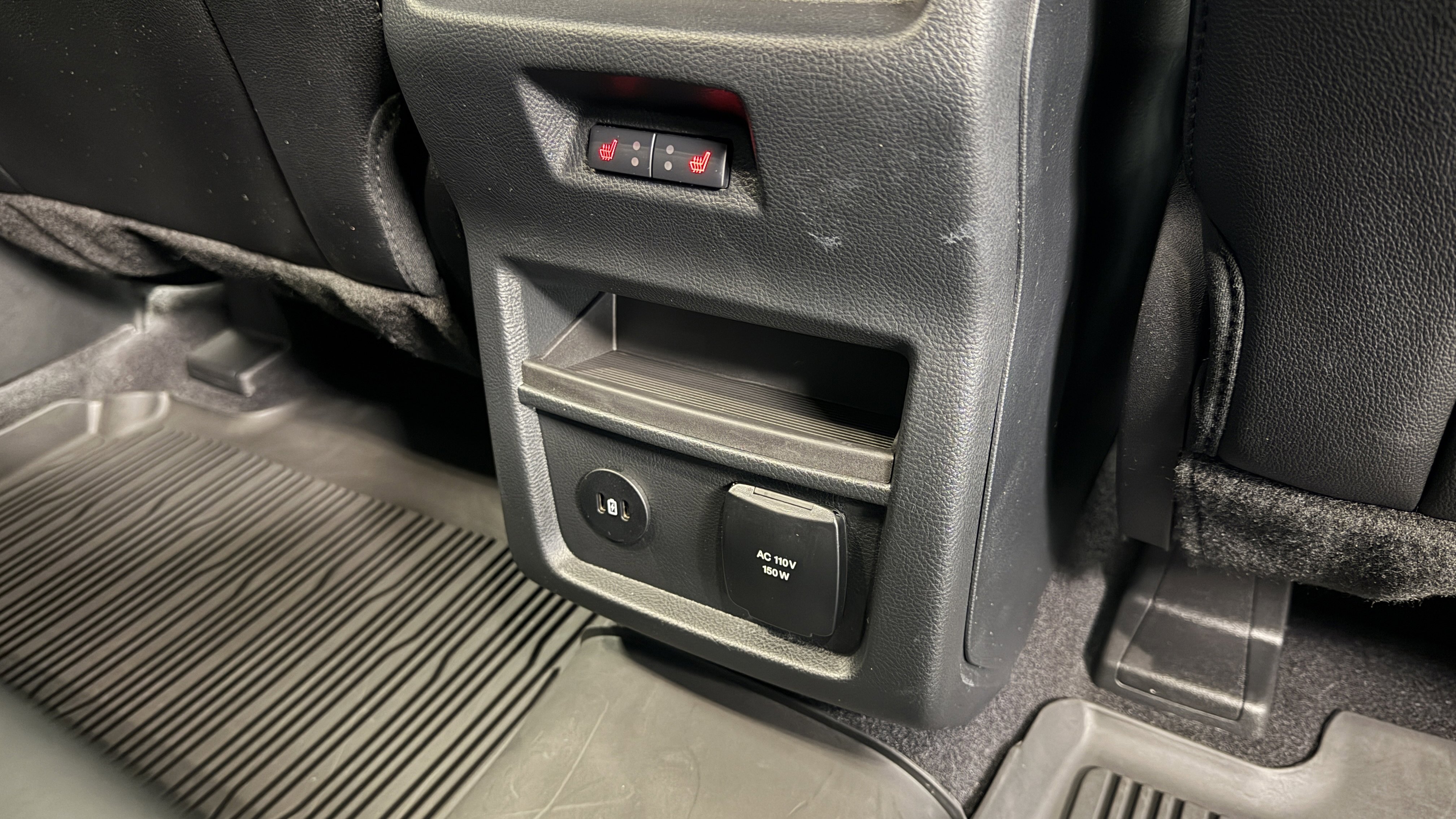 Used 2024 Ford Edge ST w/ Equipment Group 401A image 28