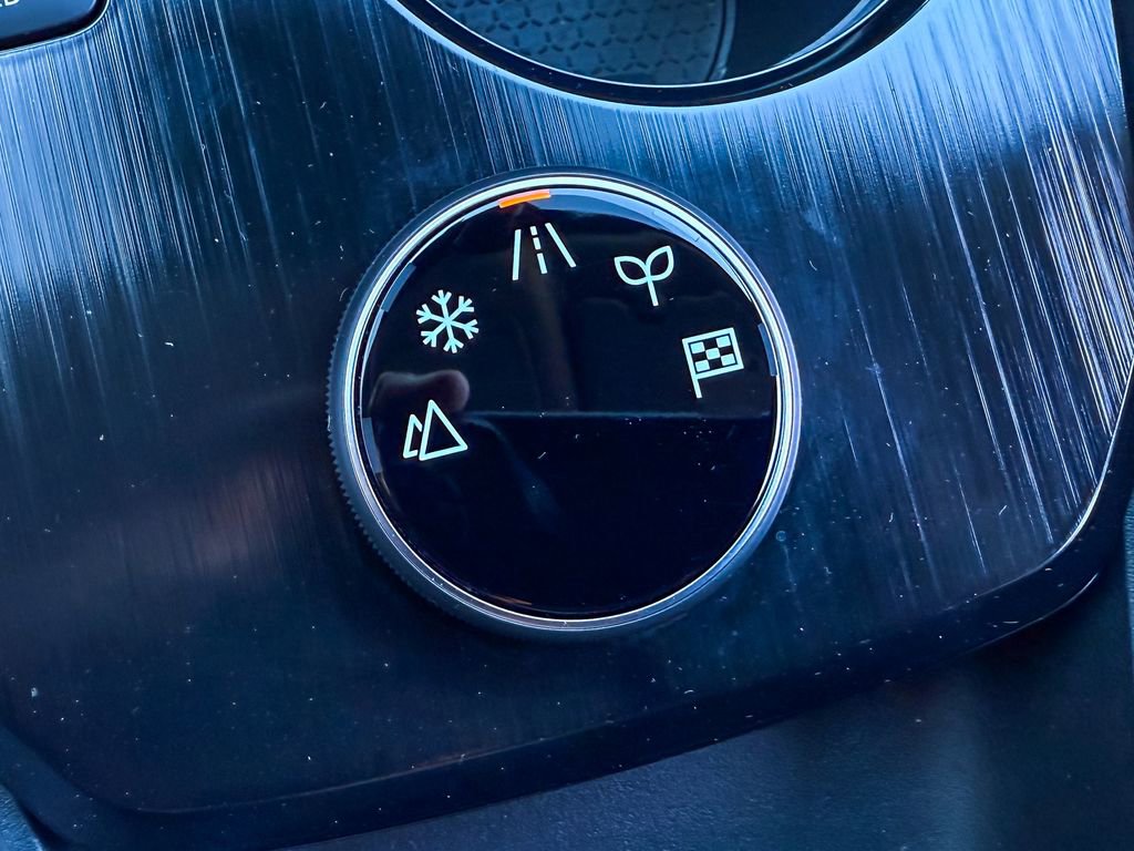 Certified 2025 Nissan Rogue S image 10