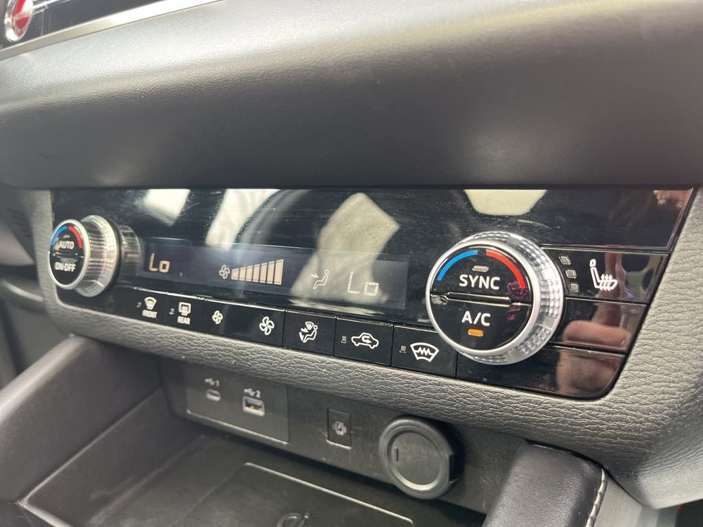 Used 2024 Mitsubishi Outlander Ralliart AWD/4WD image 36