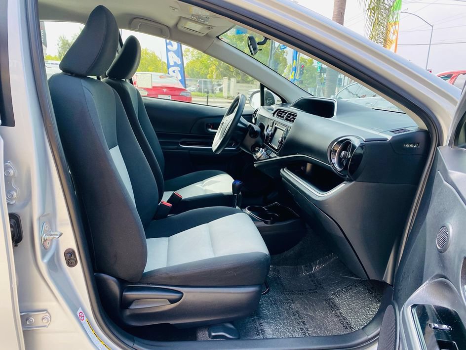 Used 2015 Toyota Prius C One FWD image 21