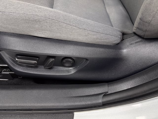 Used 2026 Toyota Camry LE w/ Convenience Package FWD image 28