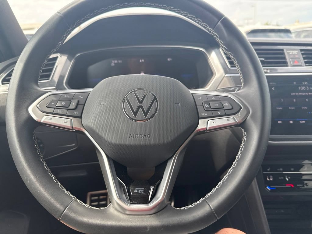 Used 2023 Volkswagen Tiguan SE R-Line AWD/4WD image 14