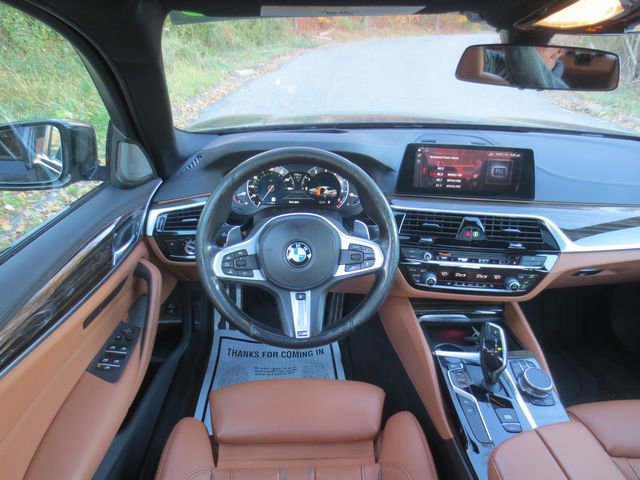 Used 2018 BMW 540i xDrive image 9