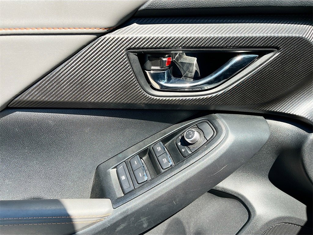 Used 2024 Subaru Crosstrek 2.5i Limited w/ Crosstrek Mirror Package image 17