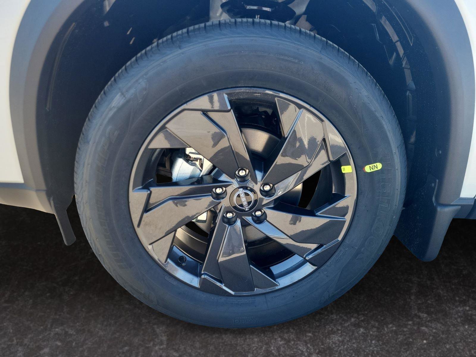 New 2026 Nissan Rogue SV image 15