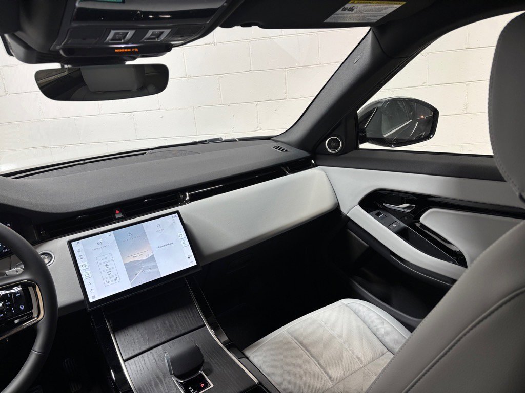 New 2026 Land Rover Range Rover Evoque S image 36