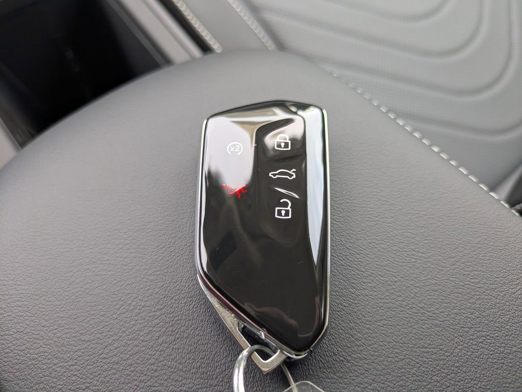 New 2026 Volkswagen Tiguan SE AWD/4WD image 28