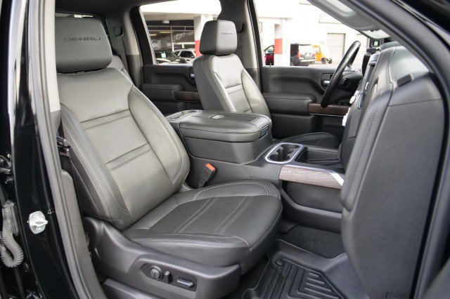 Used 2021 GMC Sierra 3500 Denali w/ Denali Ultimate Package image 46