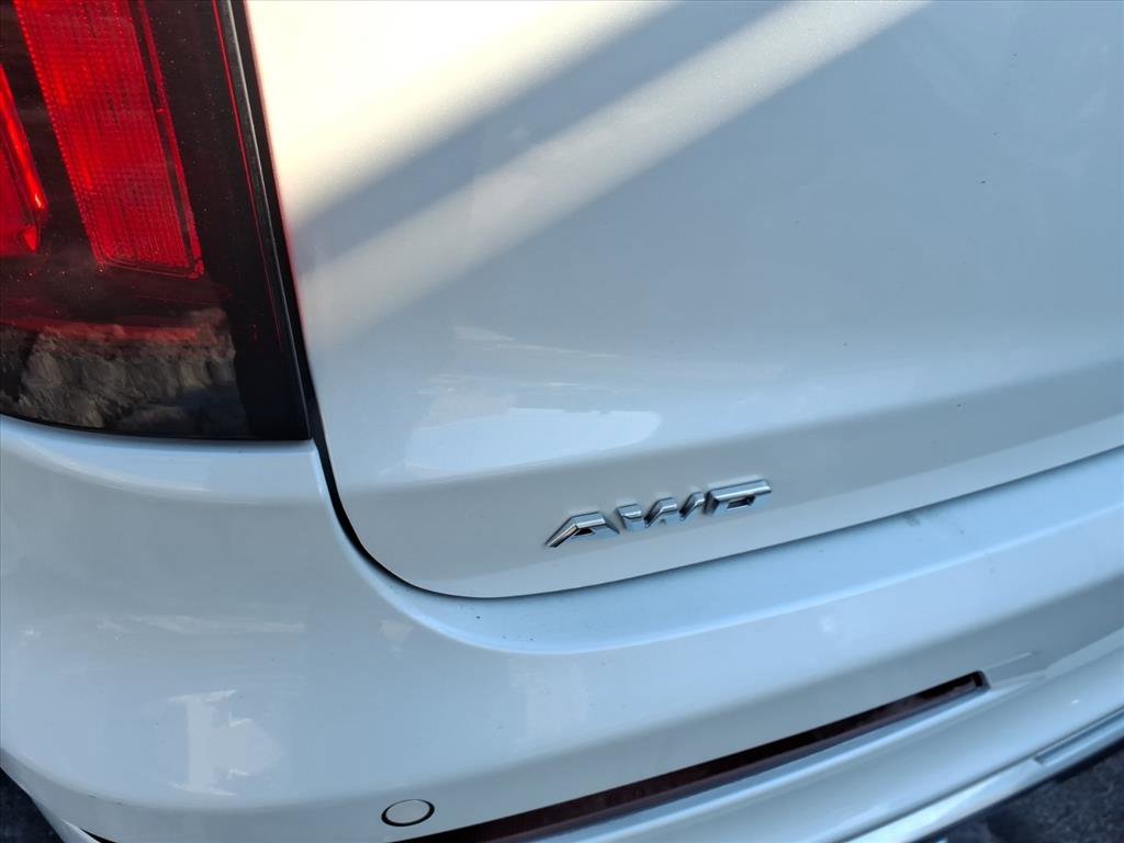 Certified 2023 Cadillac XT6 Premium Luxury image 11