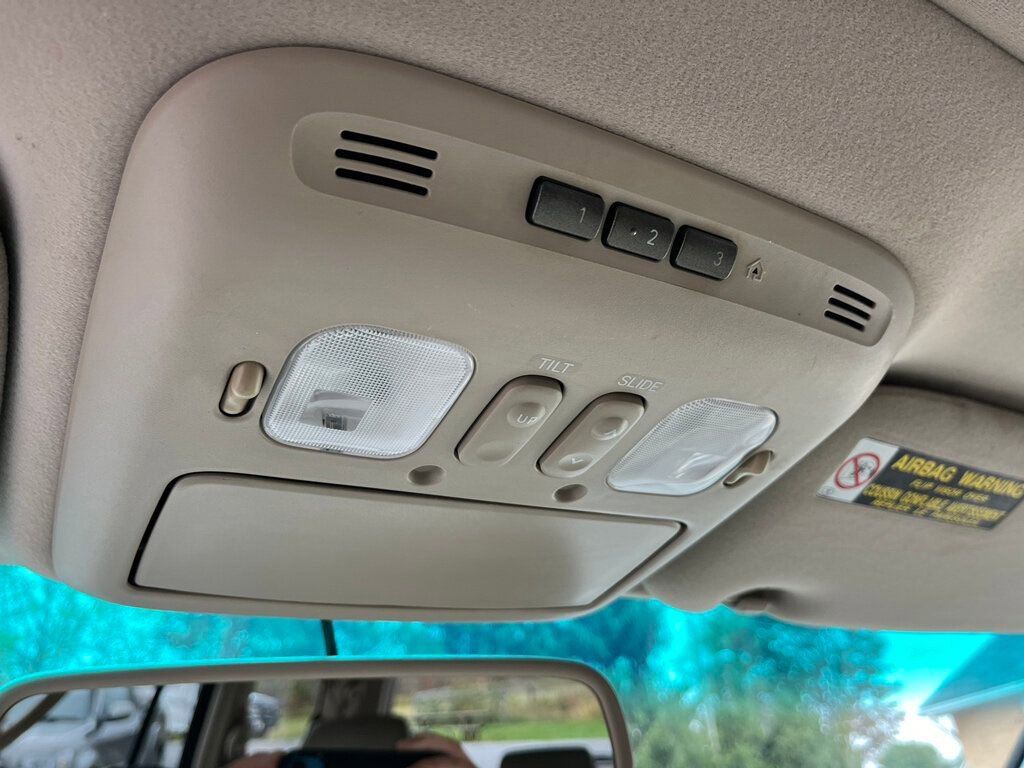 Used 2006 Toyota Land Cruiser image 81