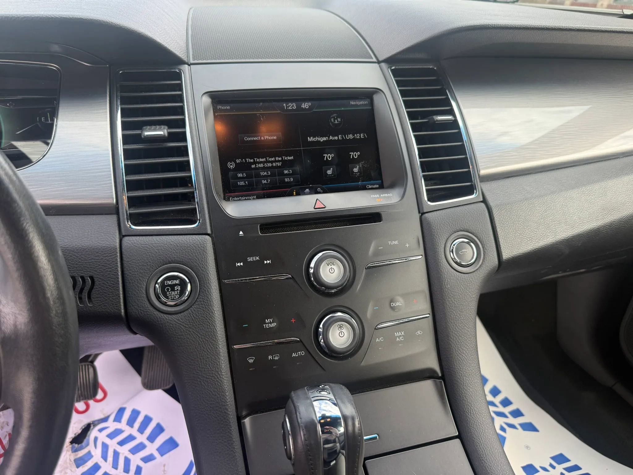 Used 2015 Ford Taurus SEL w/ Equipment Group 201A image 19