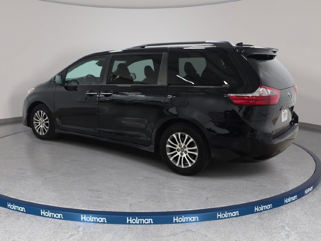 Certified 2020 Toyota Sienna XLE w/ XLE Navigation Package FWD image 7