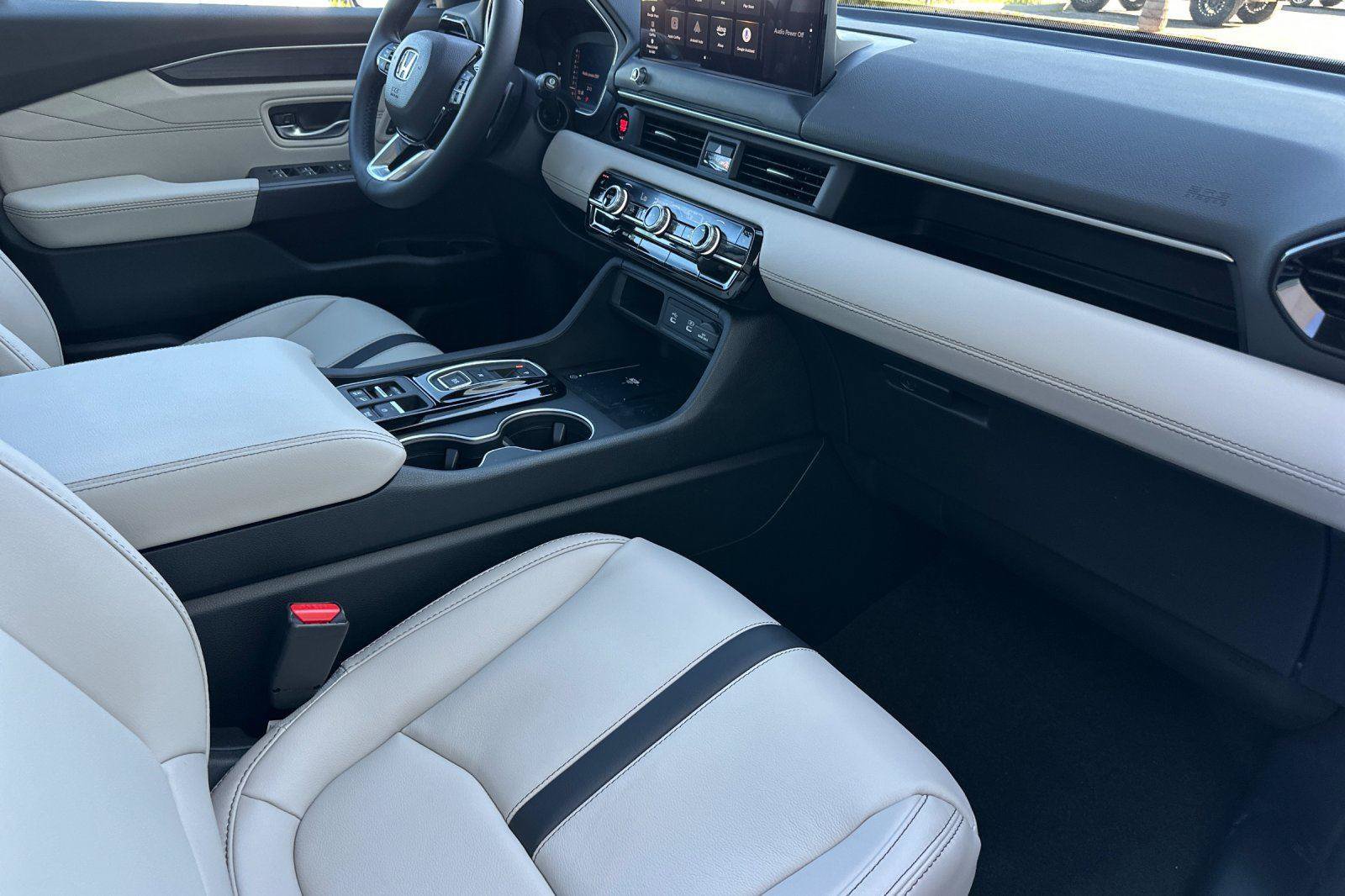 New 2026 Honda Pilot Touring image 18