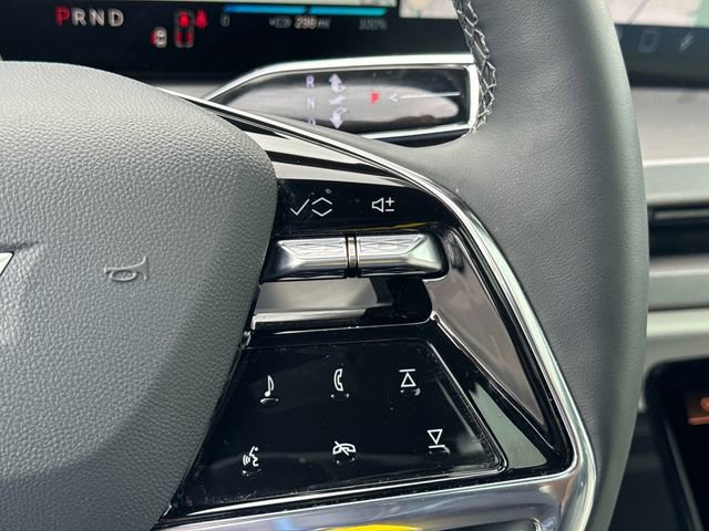 New 2026 Cadillac Vistiq Sport w/ LPO, Floor Liner Package image 28