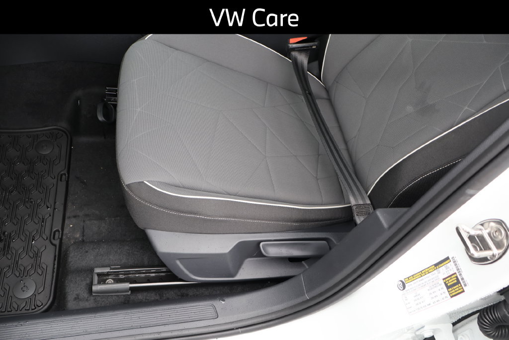 Used 2026 Volkswagen Jetta Sport FWD image 12