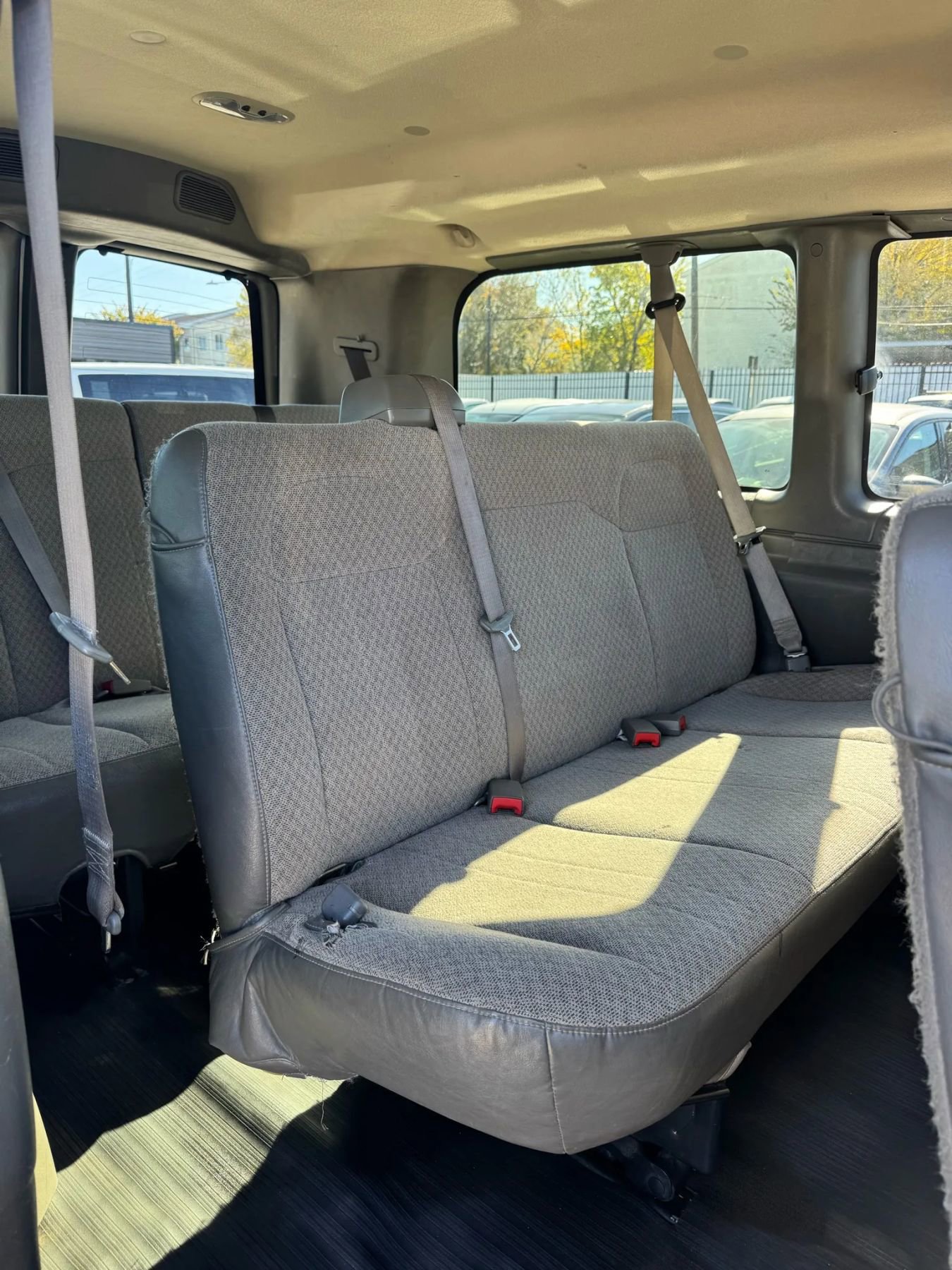 Used 2014 Chevrolet Express 2500 LS image 31
