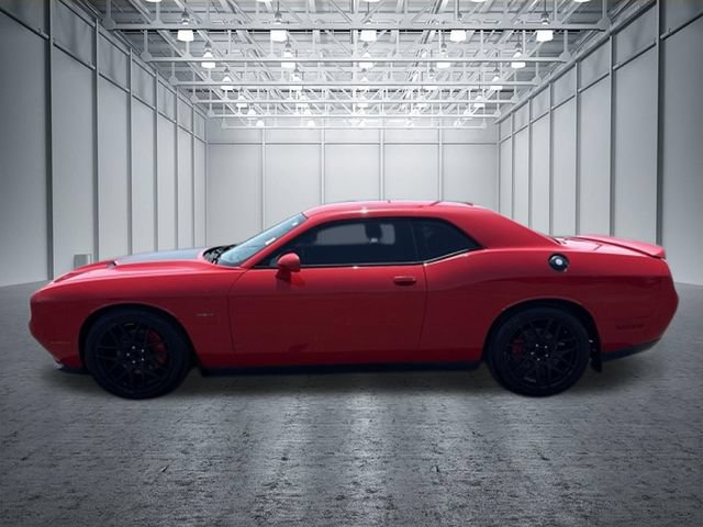 Used 2015 Dodge Challenger R/T Plus RWD image 2