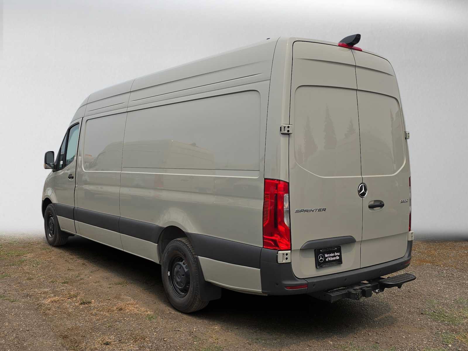 Used 2026 Mercedes-Benz Sprinter 2500 image 5
